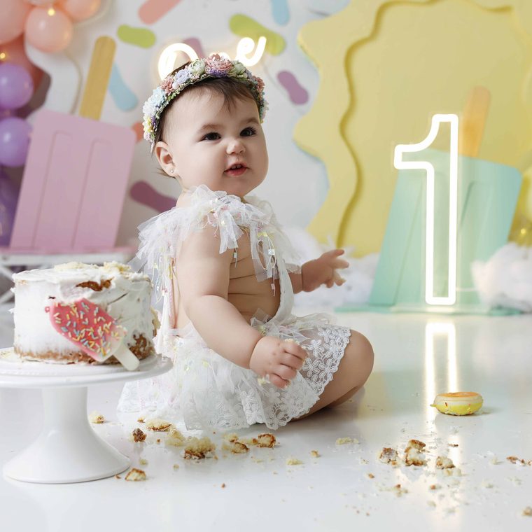 Cake Smash session by Veronica Touma