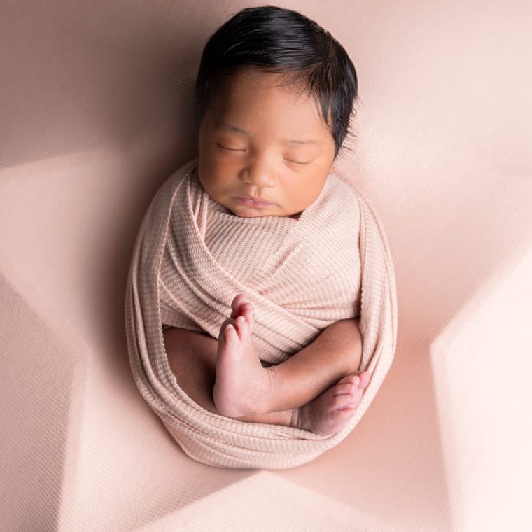 Newborn session by Veronica Touma