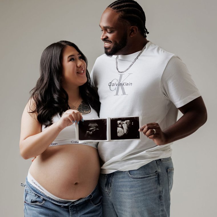 Pregnancy Announcement session by Veronica Touma