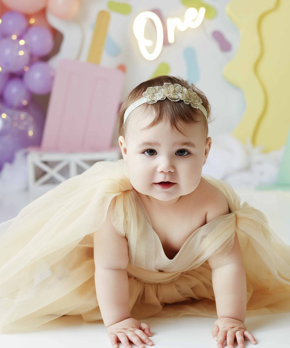 Simply ONE - Cake Smash by Veronica Touma