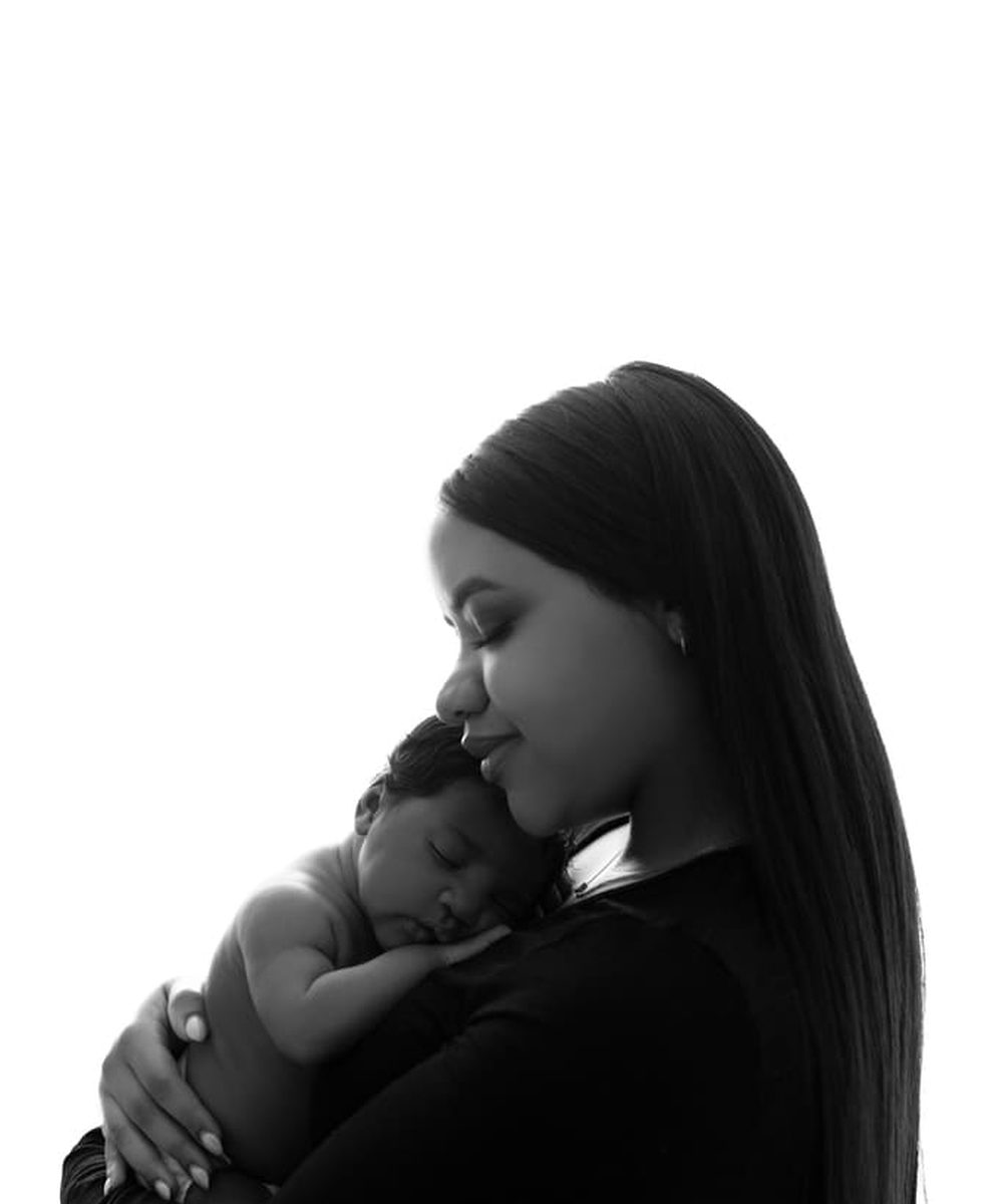 Sweet Beginnings - Newborn by Veronica Touma